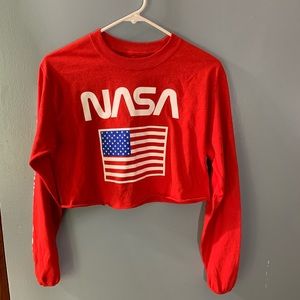 Women’s long sleeve crop top